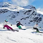 De Montana Y Esqui En El Pirineo Aragones, - Wifi
