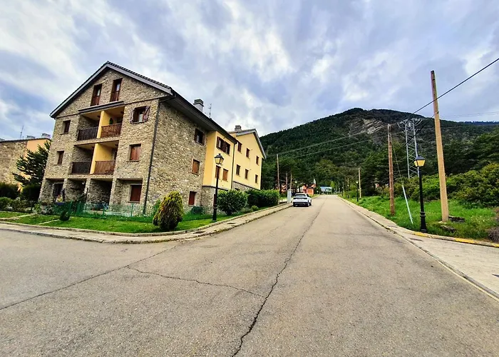 De Montaña Y Esquí En El Pirineo Aragonés, - Wifi