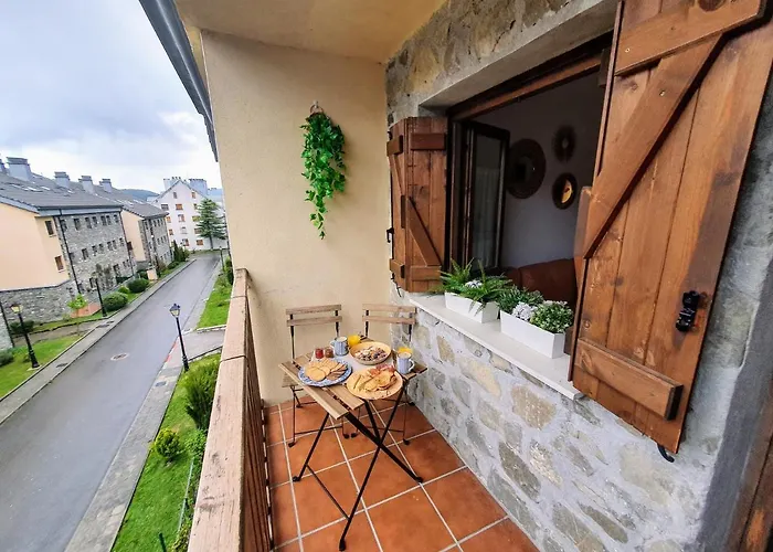 De Montaña Y Esquí En El Pirineo Aragonés, - Wifi Apartamento
